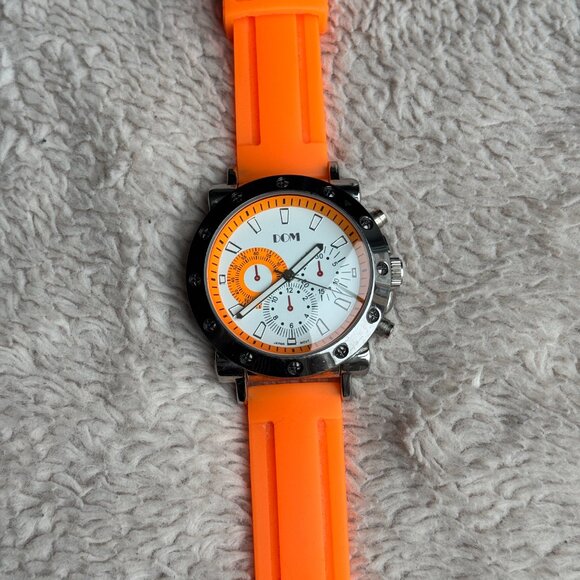 DOM Oversized Watch - Picture 3 of 8